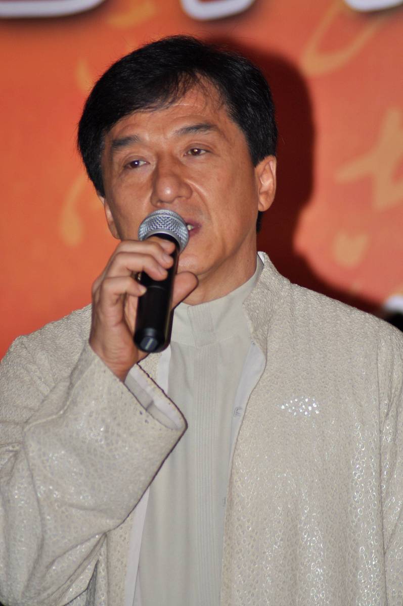 2010年6月17日,上海,第13届上海电影节,大型历史剧《岳飞》举行发布会