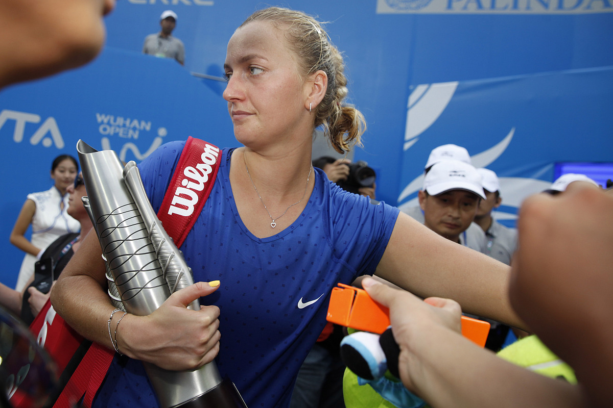 WTT布达佩斯球星挑战赛：陈梦/孙颖莎夺得女双冠军