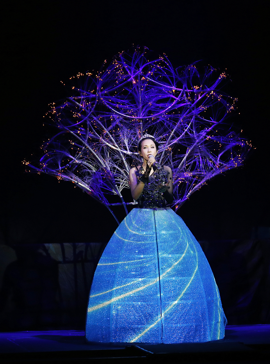 2014年7月18日,青岛,"莫后年代"莫文蔚20周年巡回演唱会青岛站***_***