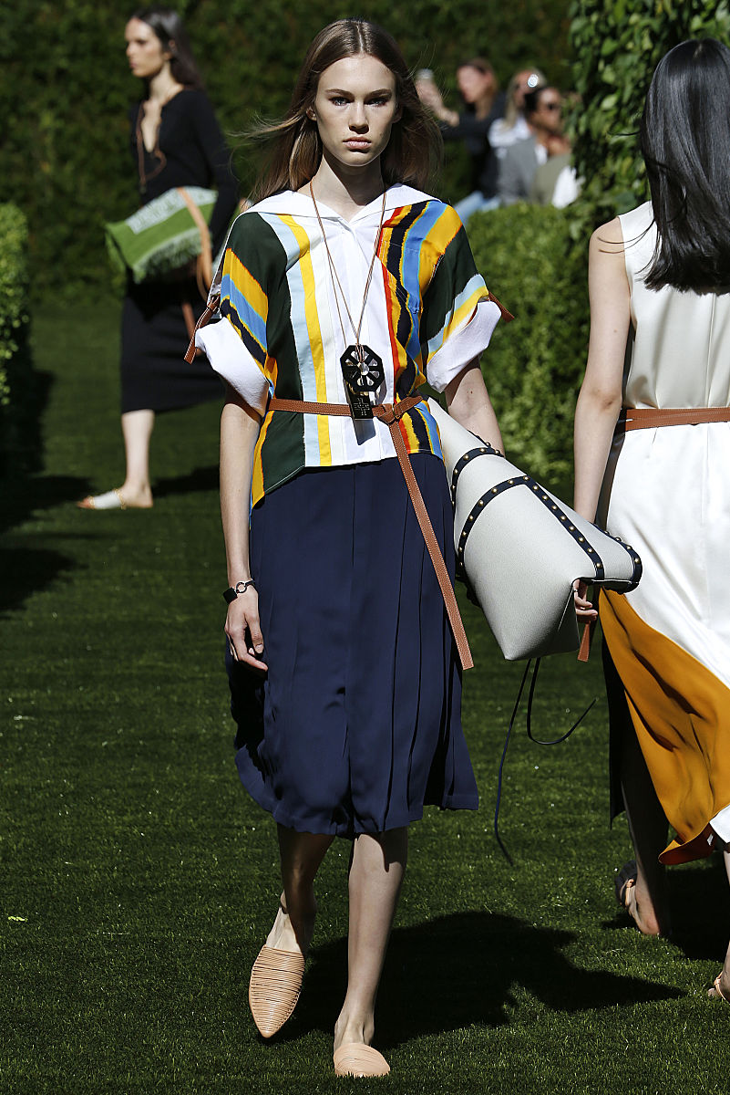Burberry 2024春夏系列：全新形象与大胆革新