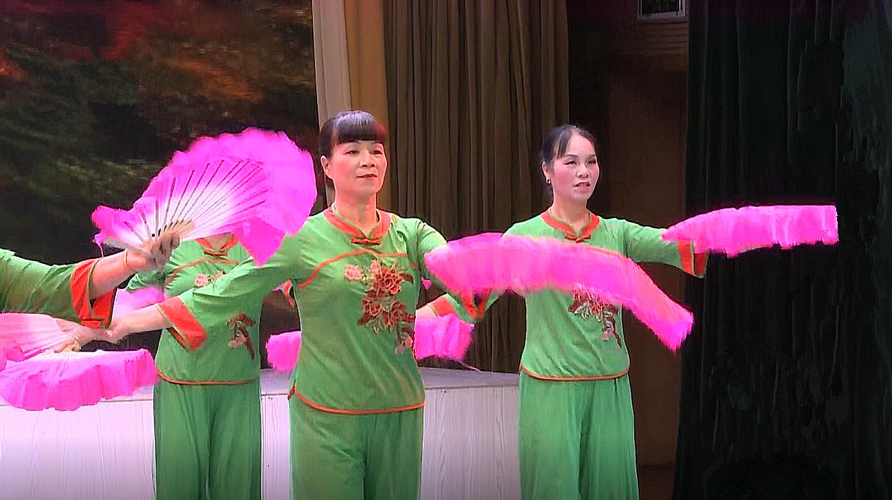 扇子广场舞《中国美》轻盈柔美的步伐,简单易学又好看!