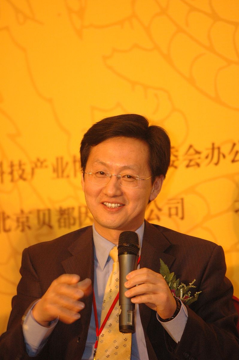 吴飞舟是电信服务行业很有名气的企业思特奇公司的ceo,2005年5月25日