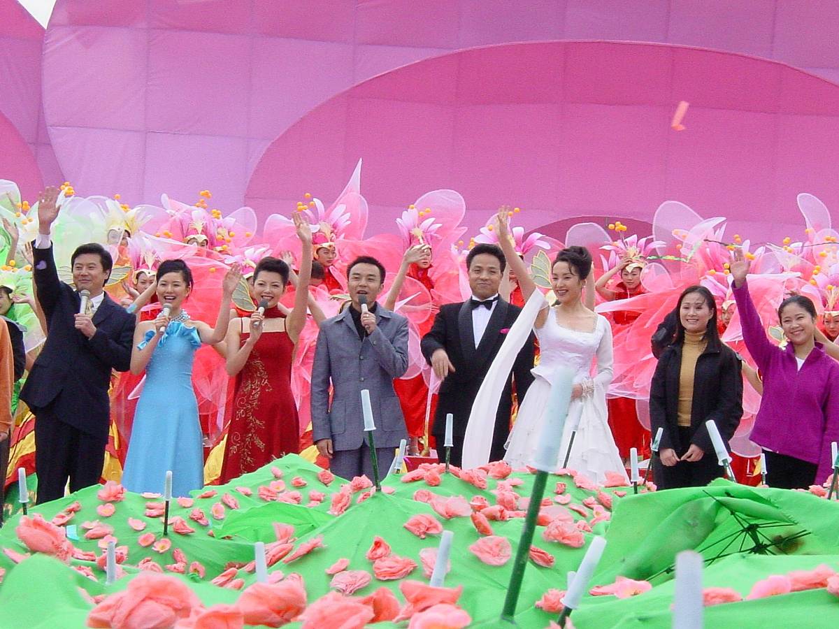 芙蓉王香烟0开头产地：湖南中烟工业有限责任公司