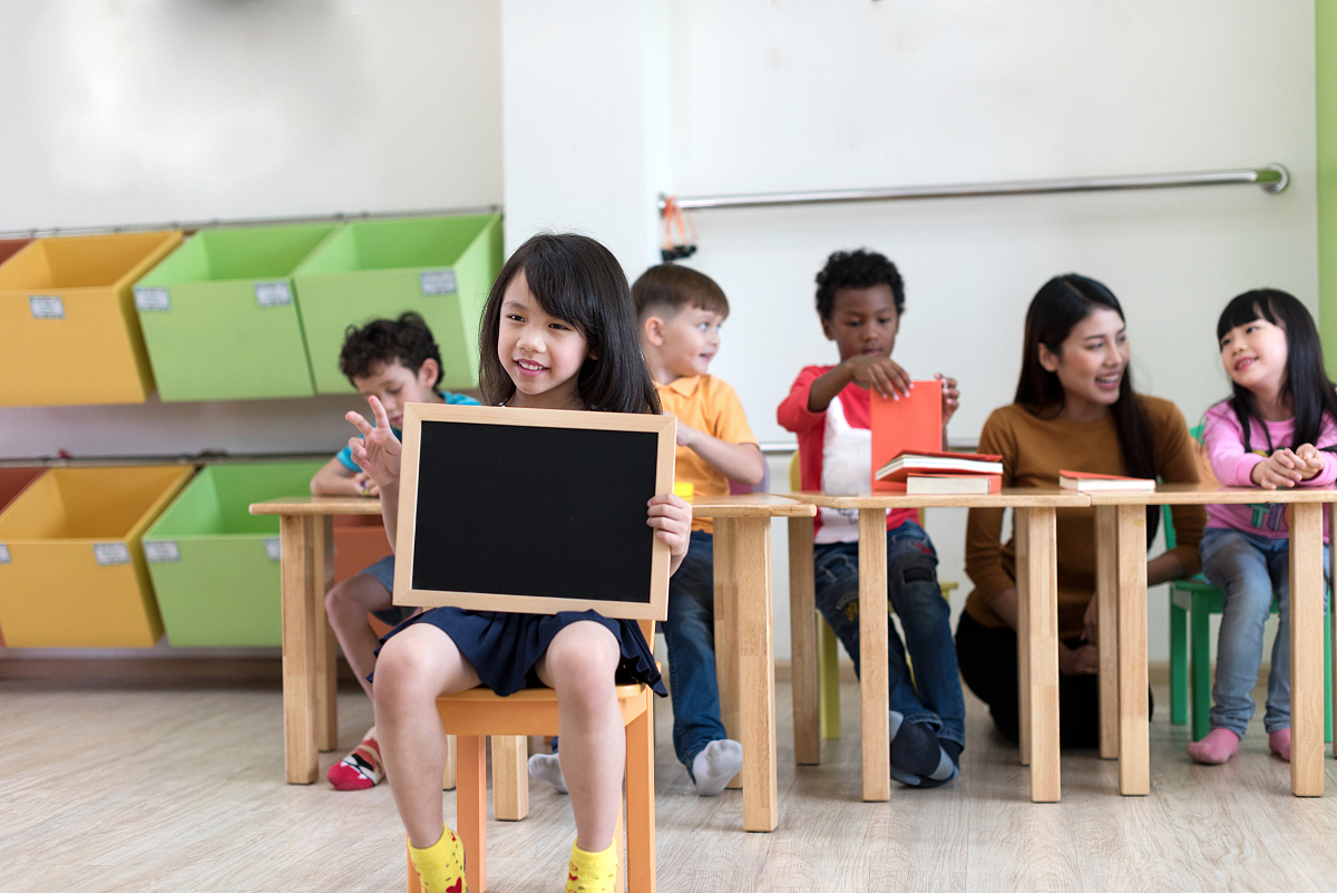 成都初中生学幼师专业必修课程：全面解析幼师专业课程体系