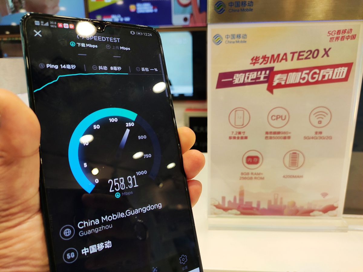 以电子血压计语音设置软件研发为题目分别介绍该项目的技术点和创新点