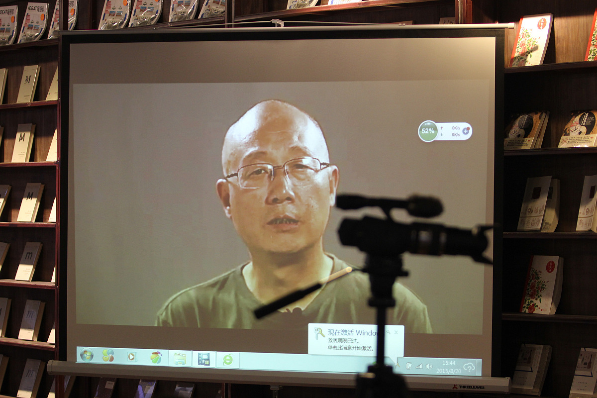2015年8月20日,武汉,电影《1980年代的爱情》主创出席见面会.***_***