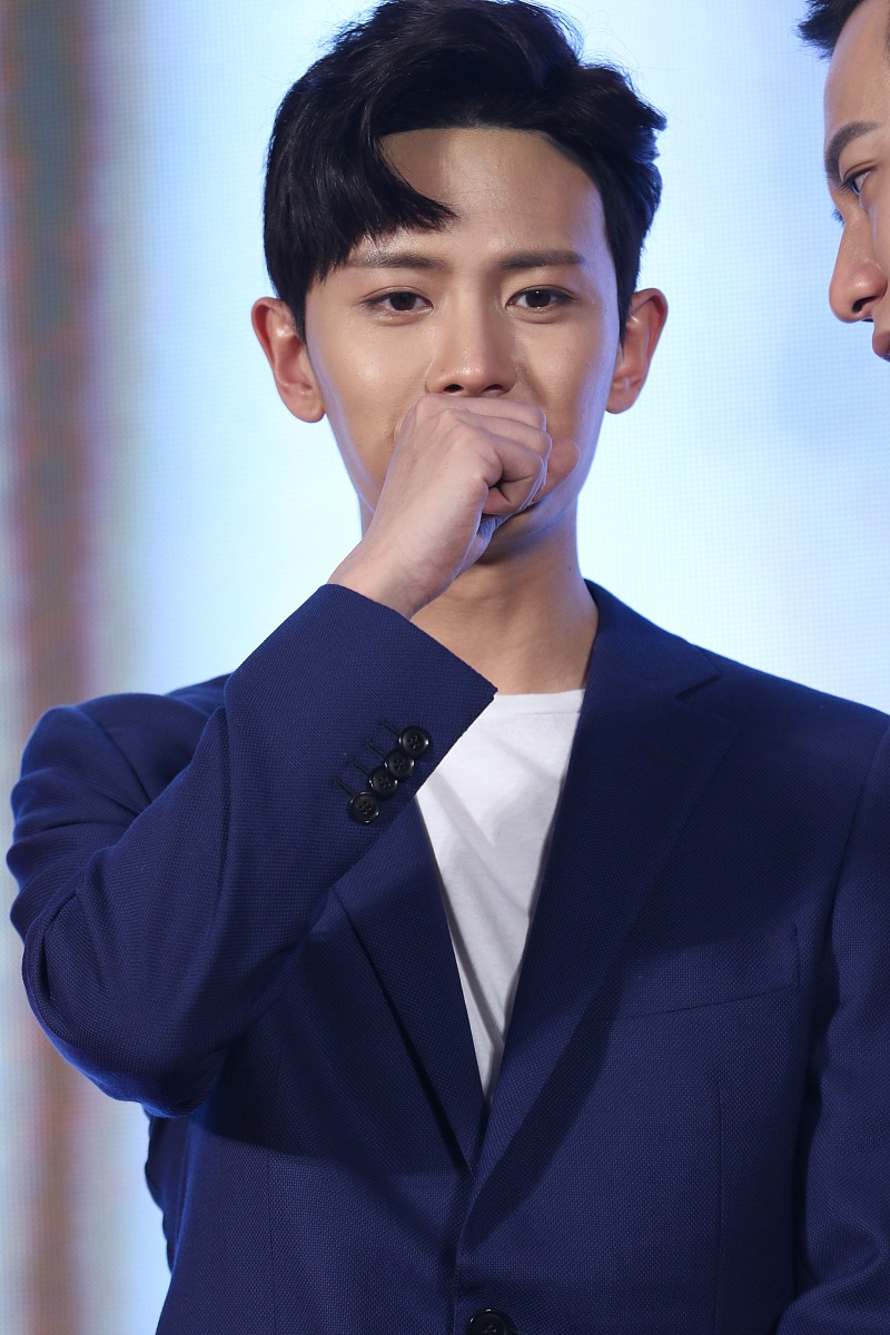 荣耀20支持遥控功能吗