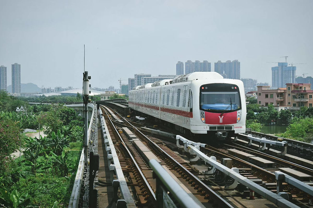 地铁：高效、环保、便捷的城市交通解决方案