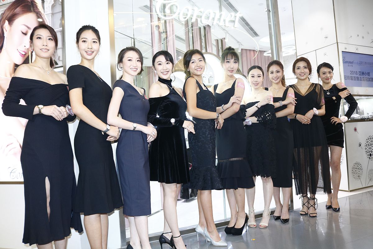 一家名叫Queen的医美机构的企业文化突出对美学的追求身份的高贵让人不惧岁月展现优雅永不褪色的姿态