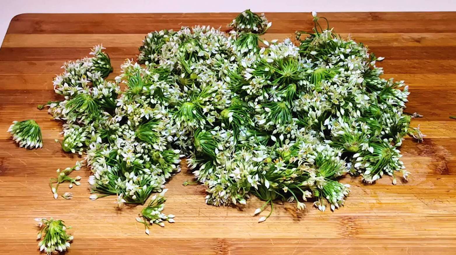 韭菜花酱的做法,原来这么简单,用时短还特别香,满是回忆的味道