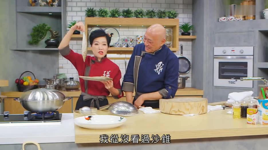 想吃大芥菜焖冬菇不用去饭店了,教你在家简单一做,色香味俱全!