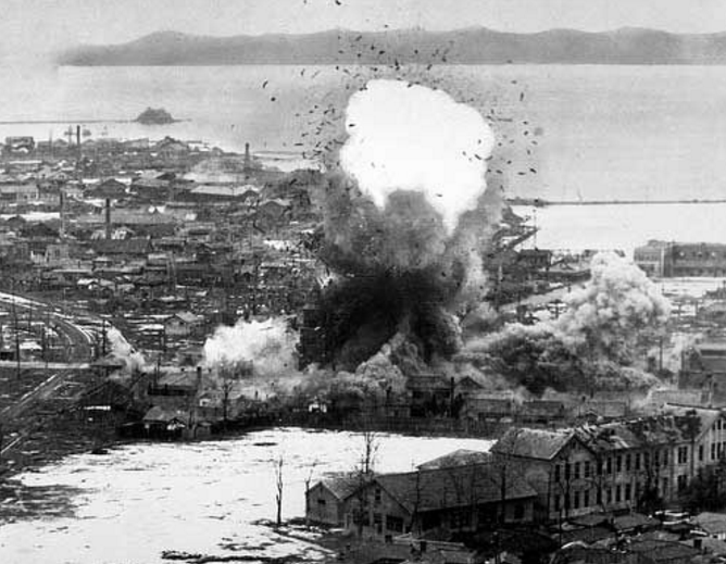 直击朝鲜战争期间,美国空军轰炸中国城市丹东