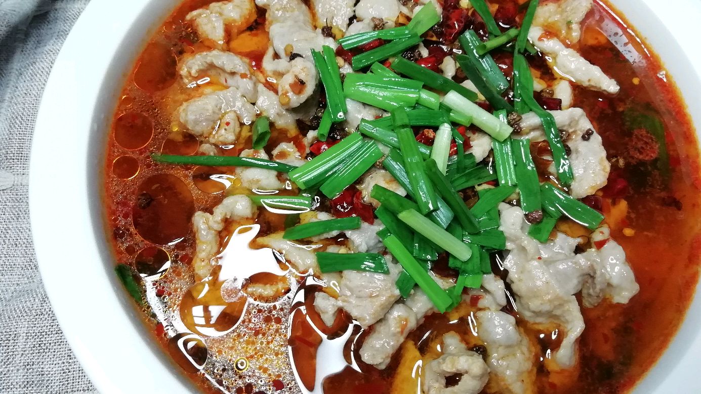 水煮肉片的家常做法,掌握关键步骤,肉片嫩滑,香辣下饭