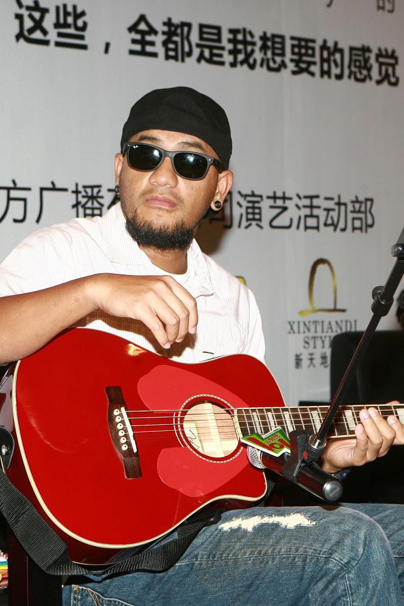 2011年7月10日,上海,张震岳新专辑《我想要的感觉》举行发布会.+++_++