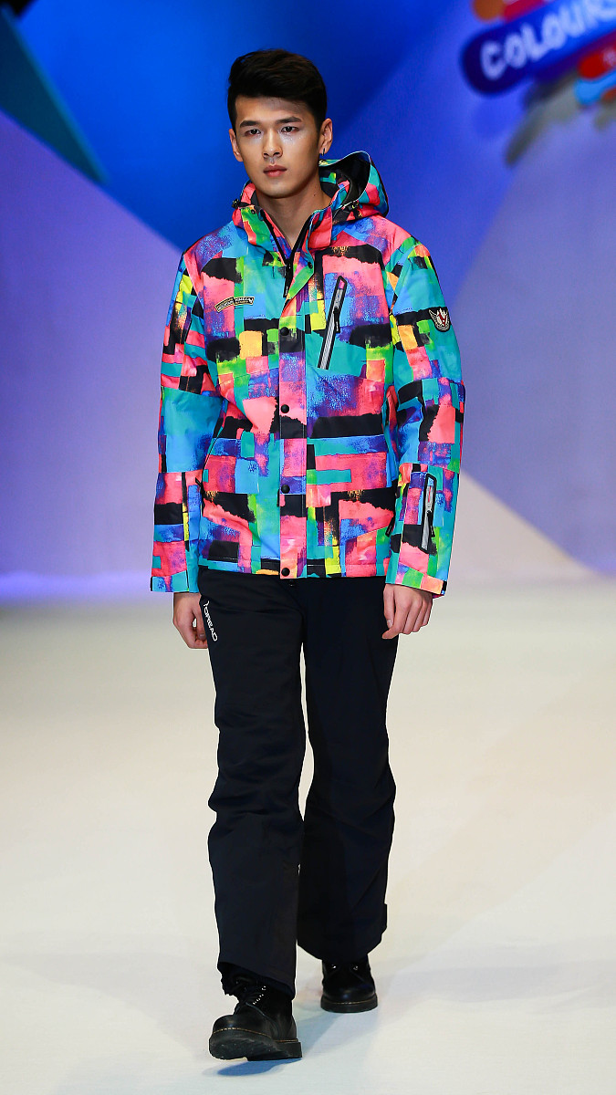 宜宾市工业职业技术学校招生办电话：0831-8865199