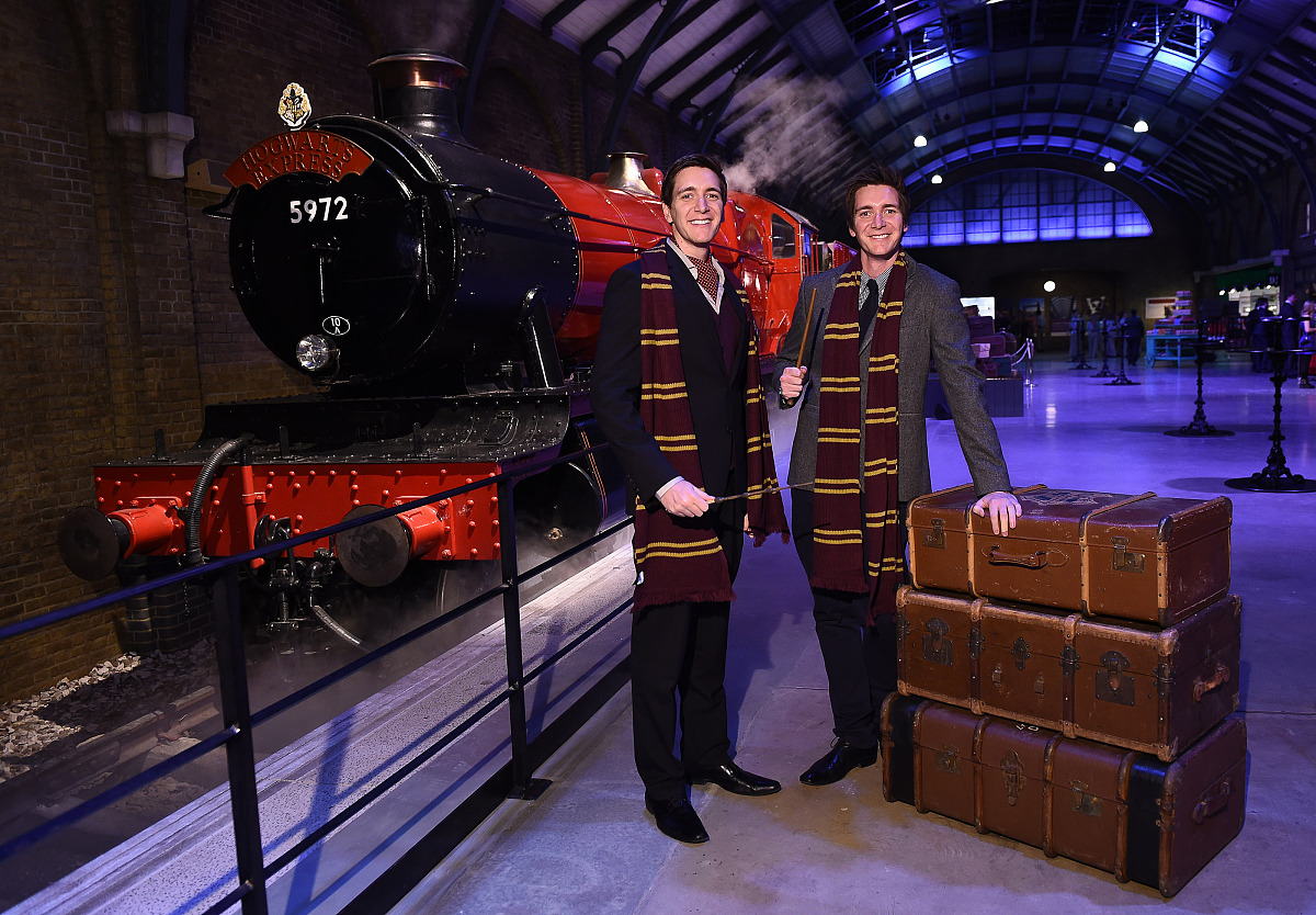 哈利波特任务：体验霍格沃茨魔法世界的虚拟现实游戏