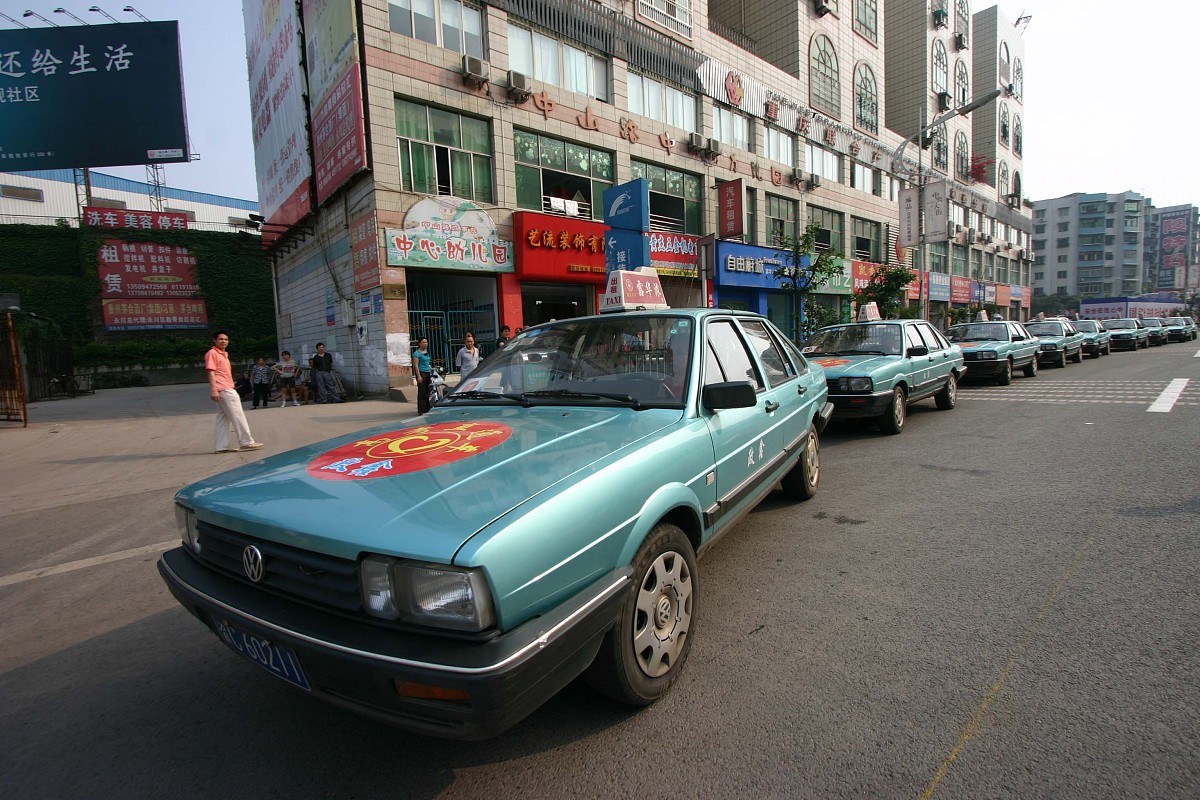 2008年6月2日,重庆永川,"高考直通车"启程.  +++_+++的哥,高考直通车,