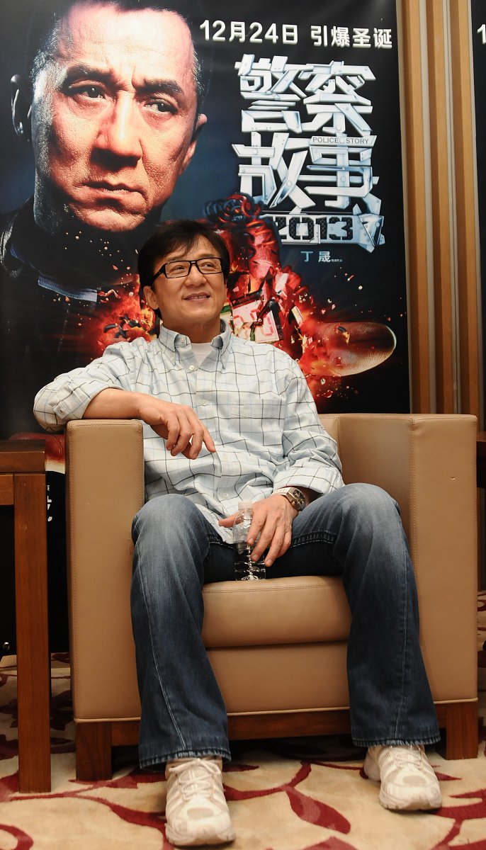 《吮拇指的人》：关于成长、家庭和自我认同的深刻思考