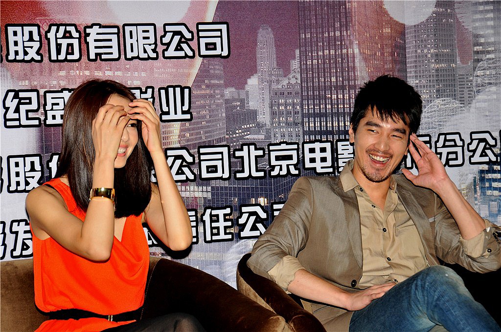 广州媒体曝光求助热线电话：12345