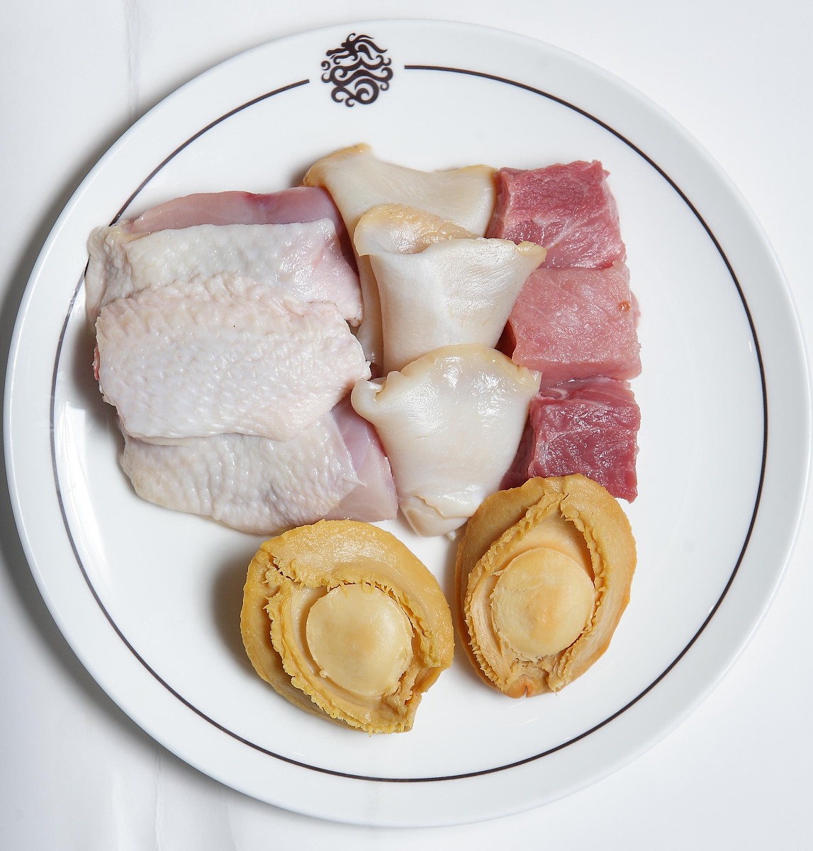 职场女性久坐 运动量不够 吃代餐减少热量 食养塑形 轻松吃出好身材 还能搭配其他一起吃根据这个大纲写一篇关于推荐冰雪容七号的软文字数不少于一千