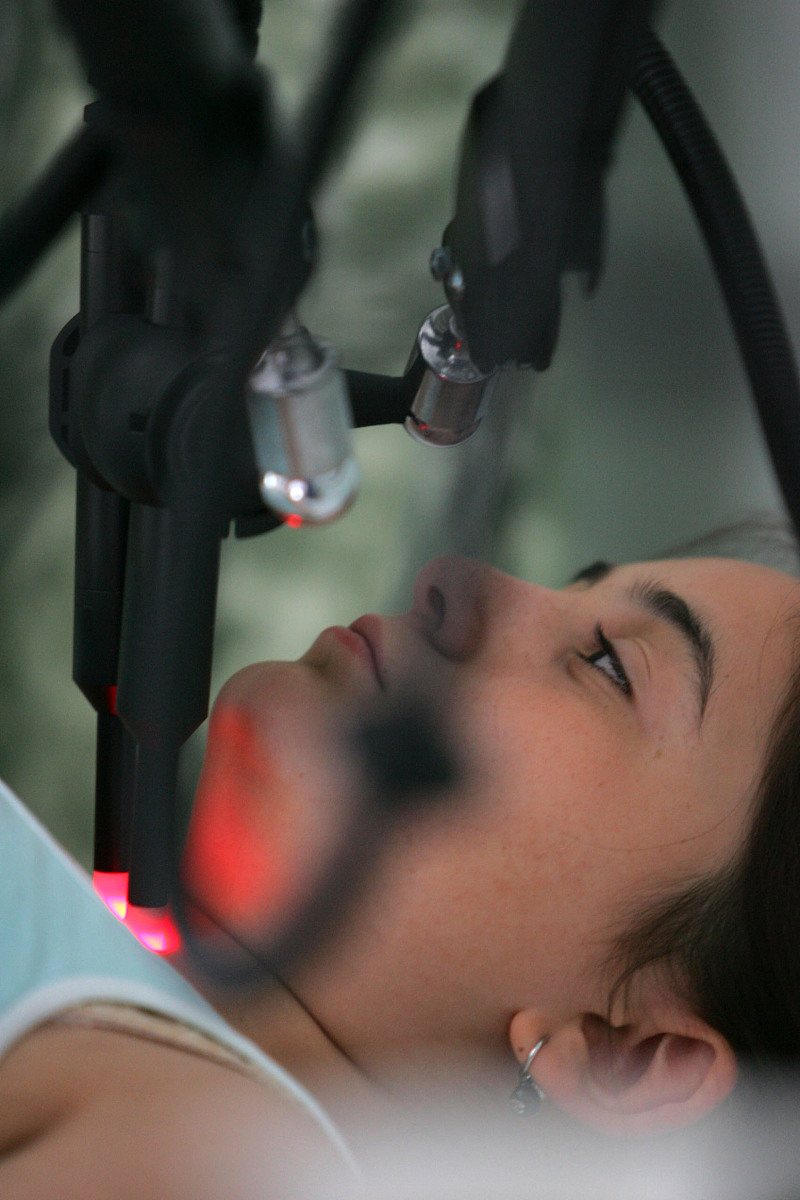 恩施卫生学校新增专业：中药学、康复治疗学等