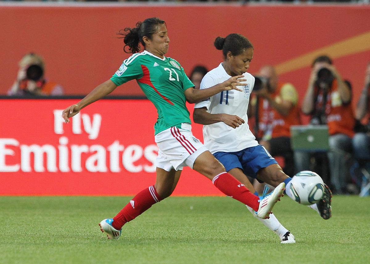 2011年6月27日,德国沃尔夫斯堡,2011女足世界杯b组,墨西哥vs英格兰.**