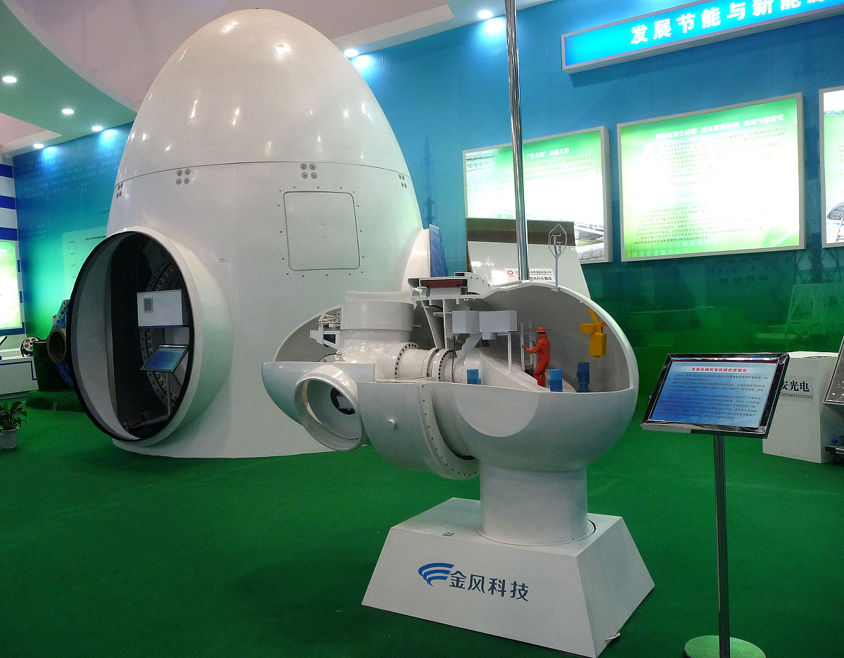 习近平总书记在党的二十大报告中指出：必须坚持科技是第一生产力、人才是第一资源、创新是第一动力深入实施科教兴国战略、人才强国战略、创新驱动发展战略开辟发展新领域新赛道不断塑造发展新动能新优势。加快实施创新驱动发展战略。加快实现高水平科技自立自强。结合自身专业谈谈大学生应如何走在改革创新的时代前列？