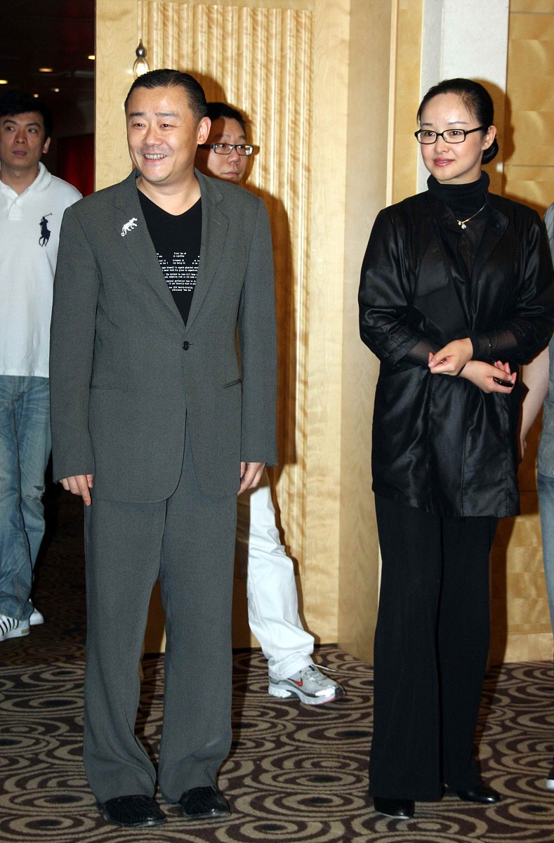 2010年5月26日,上海,《唐伯虎点秋香2》新闻发布会.***_***周立波+++_
