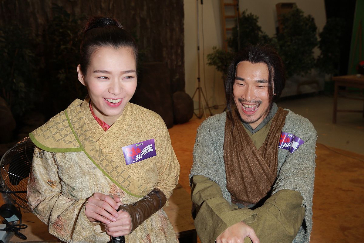 2014年3月6日,香港,tvb电视城拍摄《瀛真扮?s王》探班.吕慧仪 泰臣