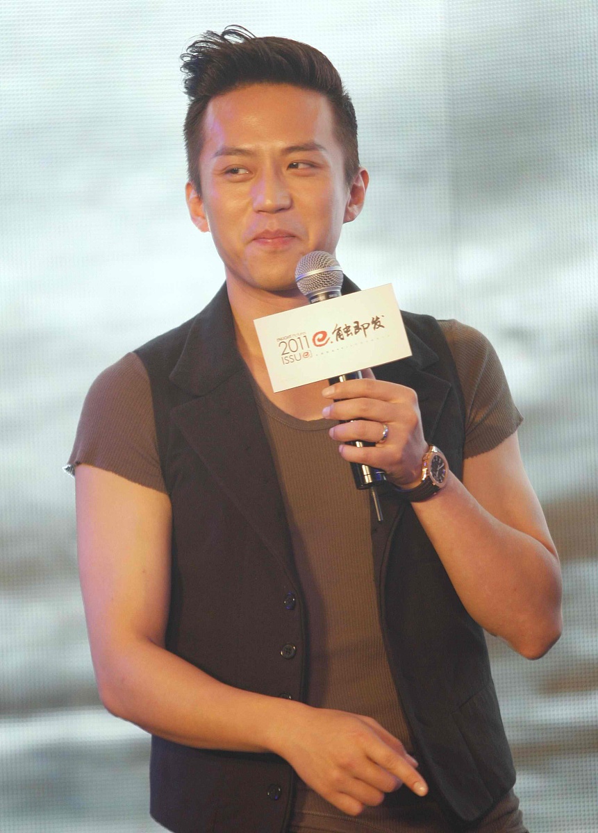 2011年6月12日,上海,第14届上海电影节.2011"e触即发"作品推介会.***_