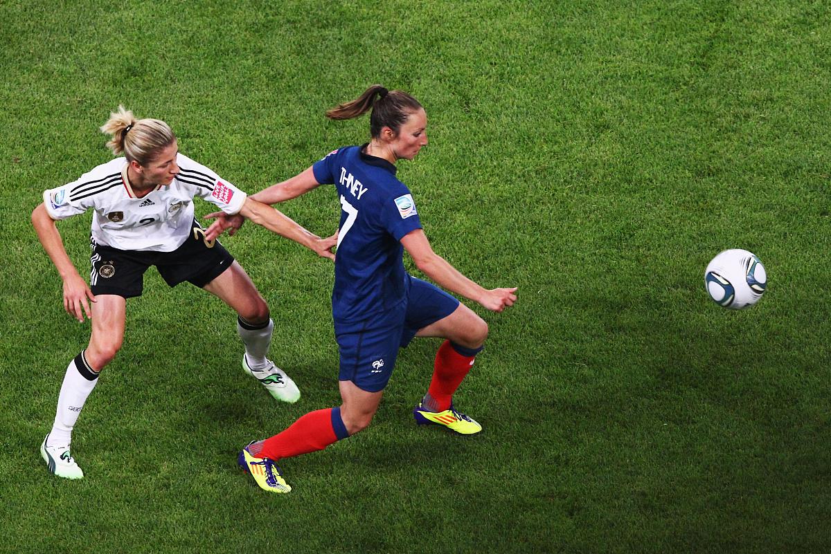 2011年7月5日,门兴格拉德巴赫,2011女足世界杯a组,德国4-2法国.***_**