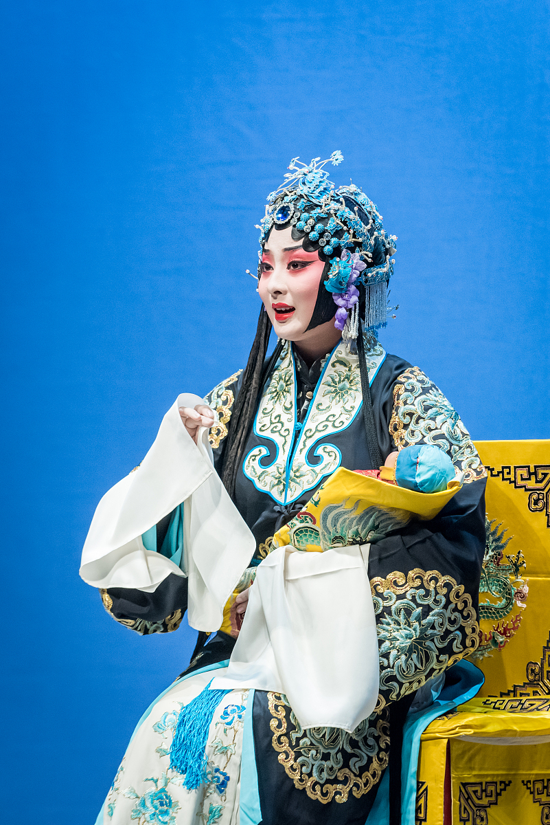 2017年10月16日讯,上海,日前,青年京剧演员上海大剧院倾情演绎国粹经