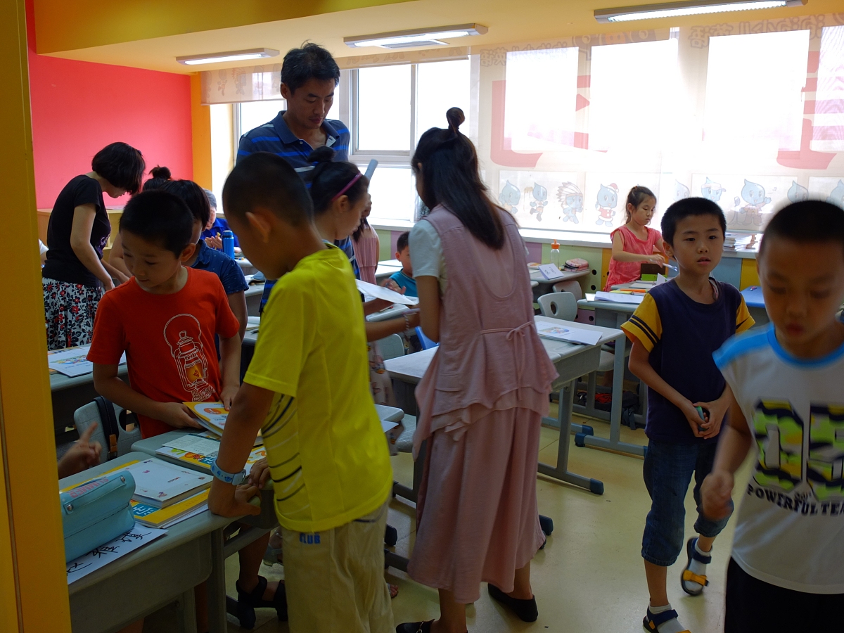 角色游戏活动观察要点及目的：提升学生沟通、合作与决策能力