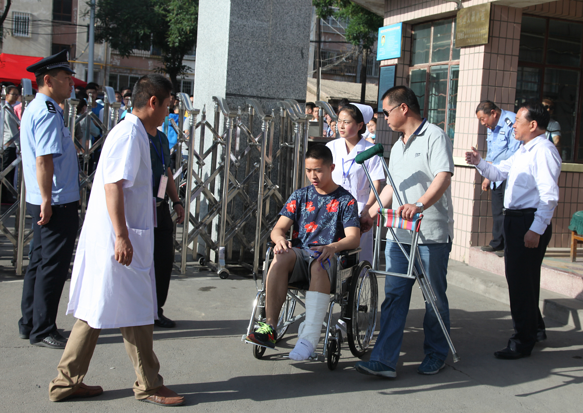 兰州2023年读卫校好还是高中好