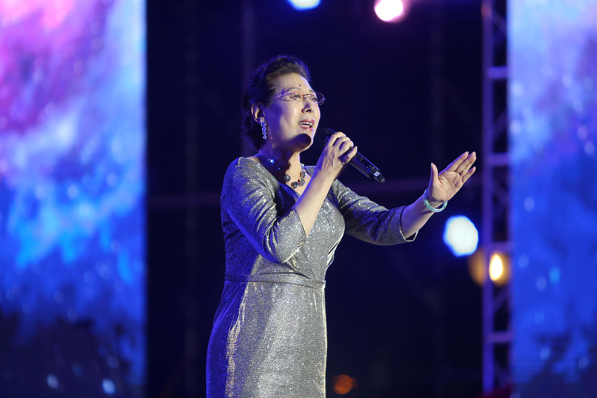 新时代是奋斗者的时代，幸福是奋斗出来的吗？