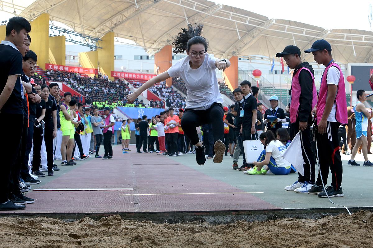 公司第三届趣味暨竞技运动会开幕式致辞 - 展现团队风采，共创辉煌未来