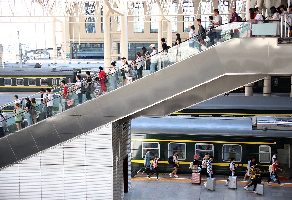 南昌技工院校怎么坐车？用发散