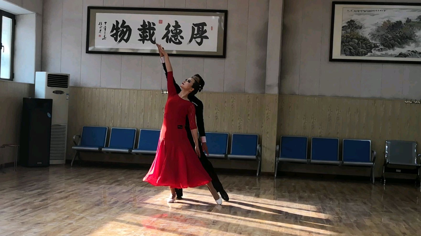 小文老师教你跳慢四《大鱼海棠》后半段视频