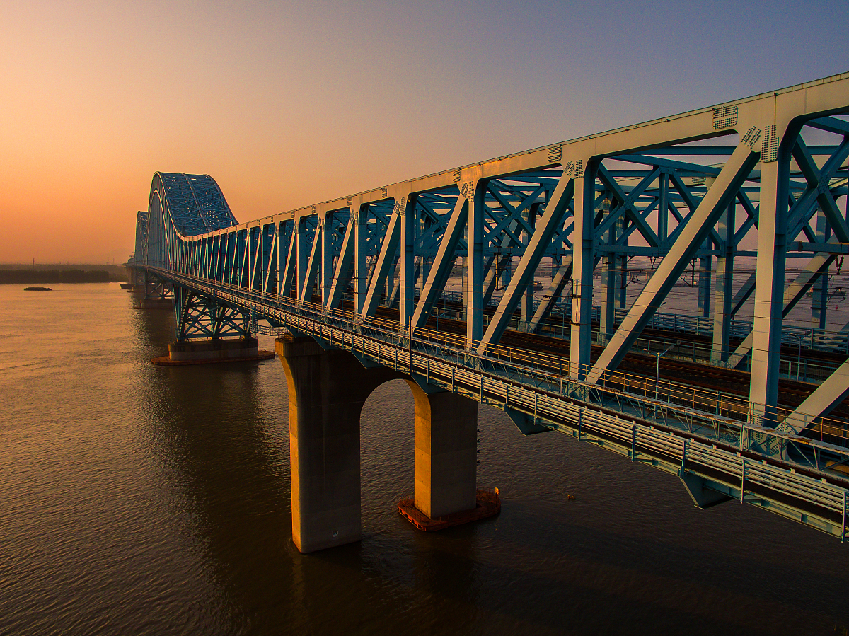 云南省弥勒市初中生学高铁学校要读几年-好不好