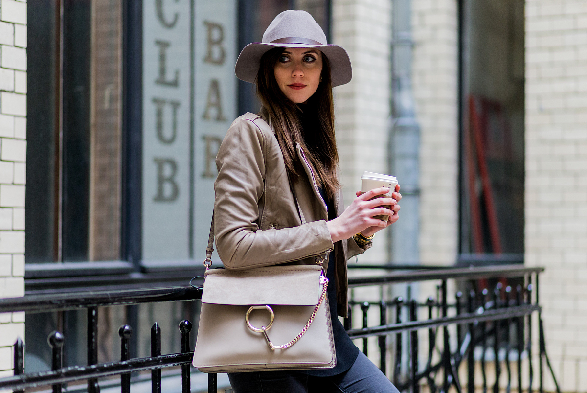 欧洲女士连衣裙服装市场直接竞争者