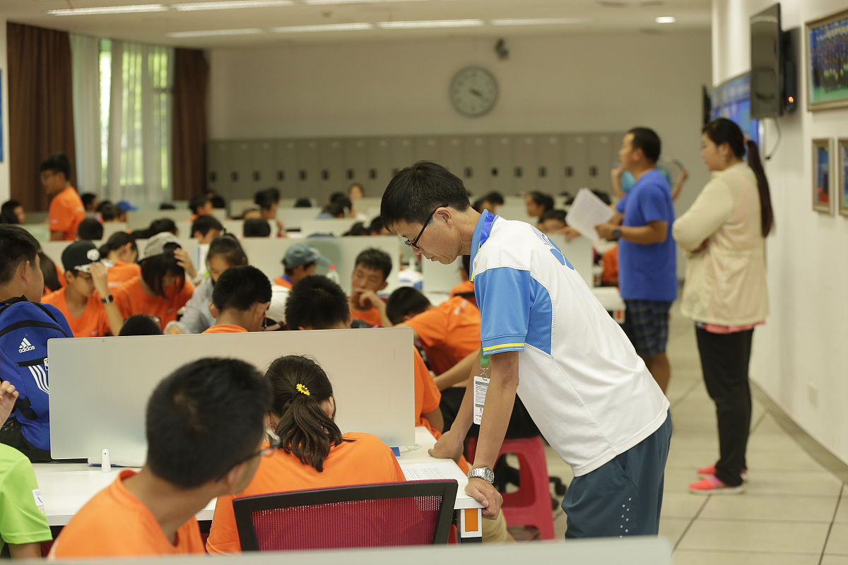 重庆初中生电子商务学校推荐：选择指南