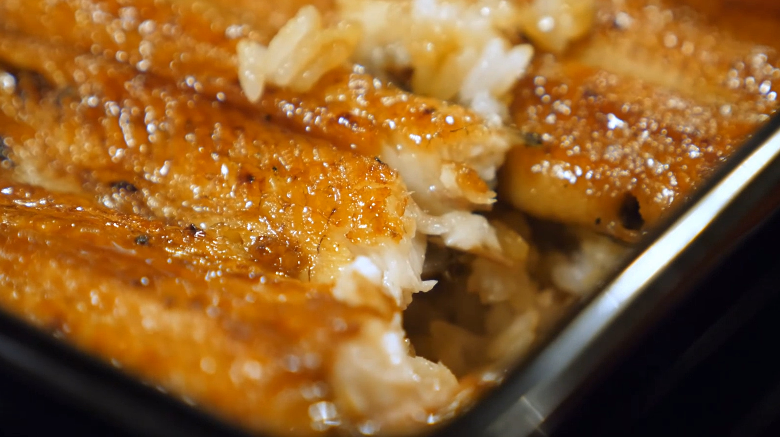 什么鳗鱼饭让顾客等40分钟都不急?看到制作过程我也愿意等