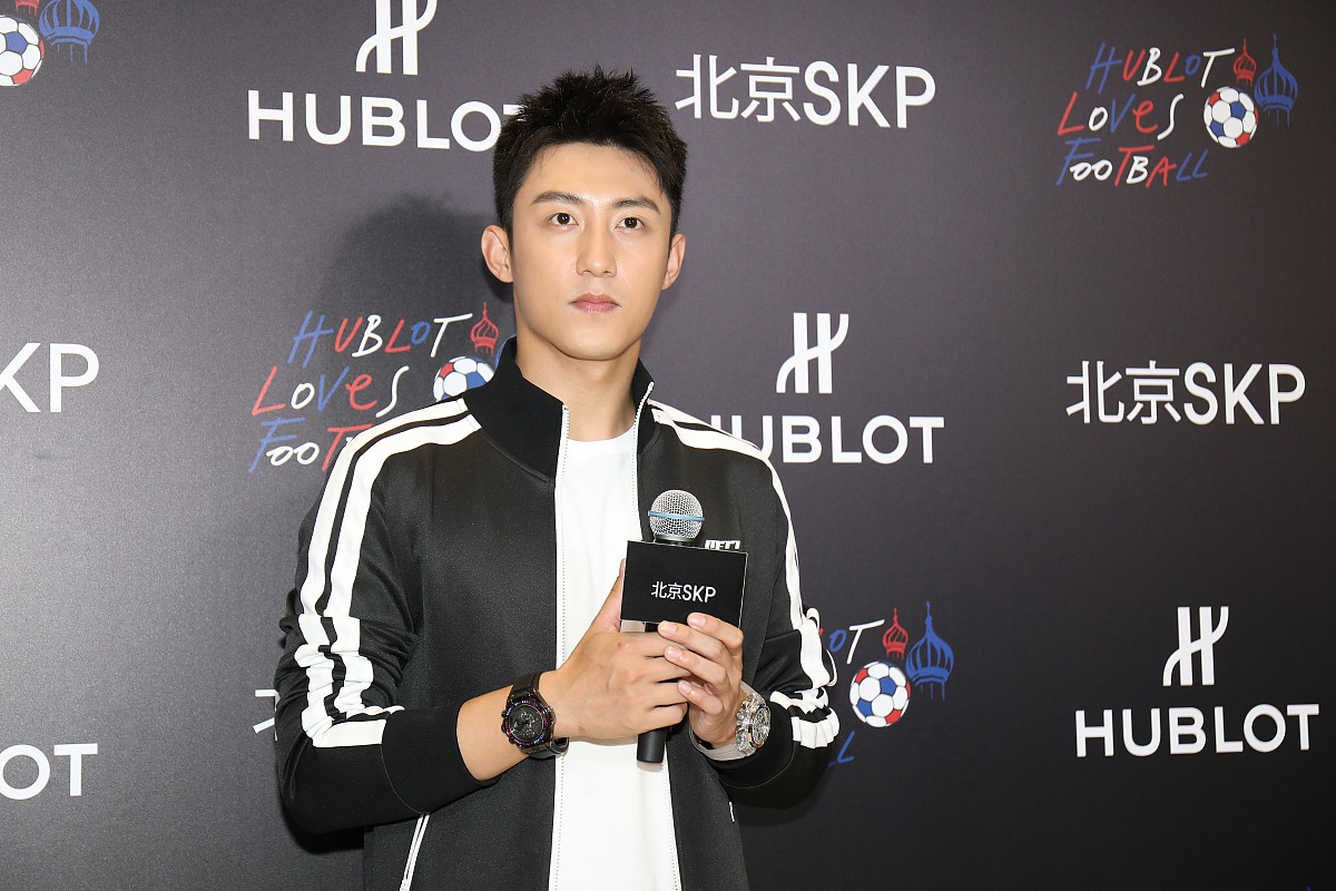 黄景瑜怒吼缴械，展现领袖风范