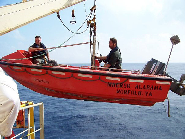 Cargo Hold Condition Survey for MV APOLLO GRACE During Ferronickel Discharge at Tianjin Port