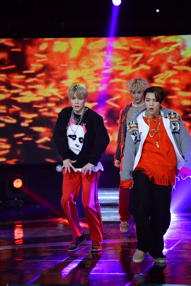 娱乐直播娱乐进行好得PK节目