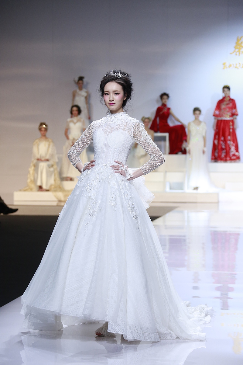 以UILI谐音的 适合做公司品牌名的 单词10个