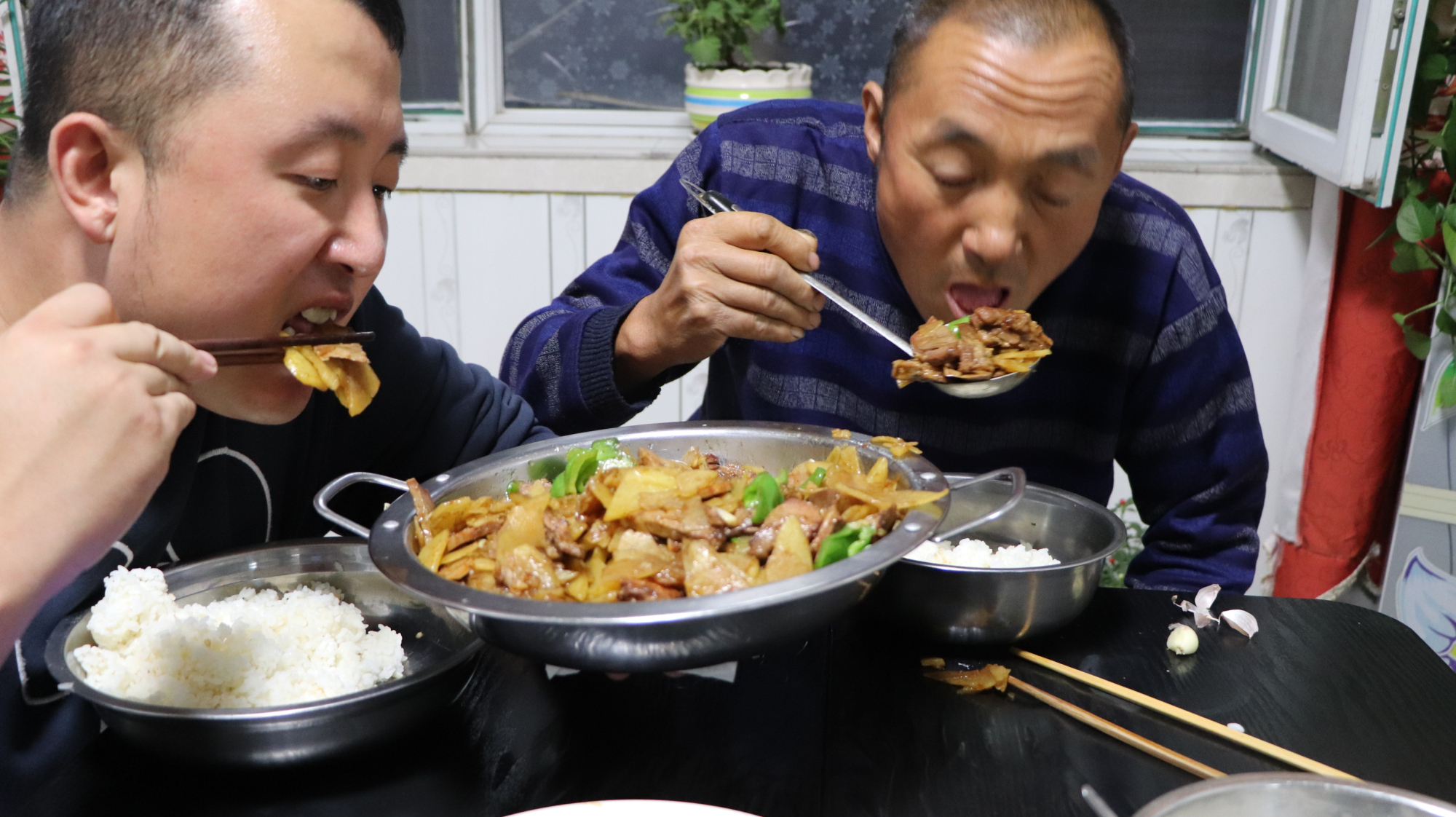 大彭做土豆片炒猪口条,没想到这么下饭,下饭菜又多一个