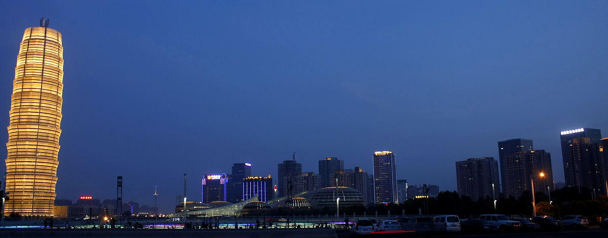 ***_***2013年7月26日,郑州市郑东新区夜景.