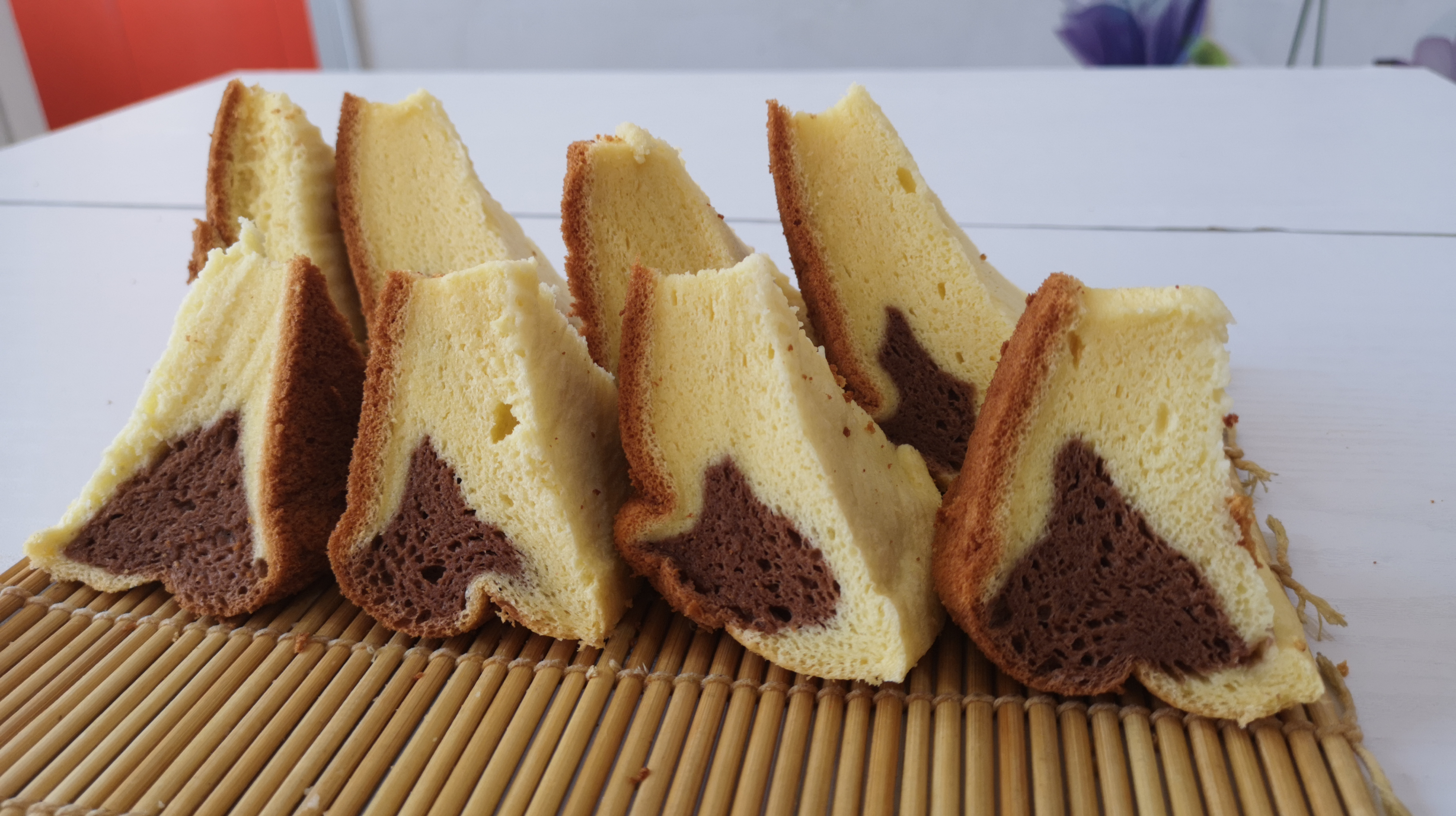 爱吃蛋糕试试这样做,不用烤箱不用添加剂,香甜松软,做法零失败