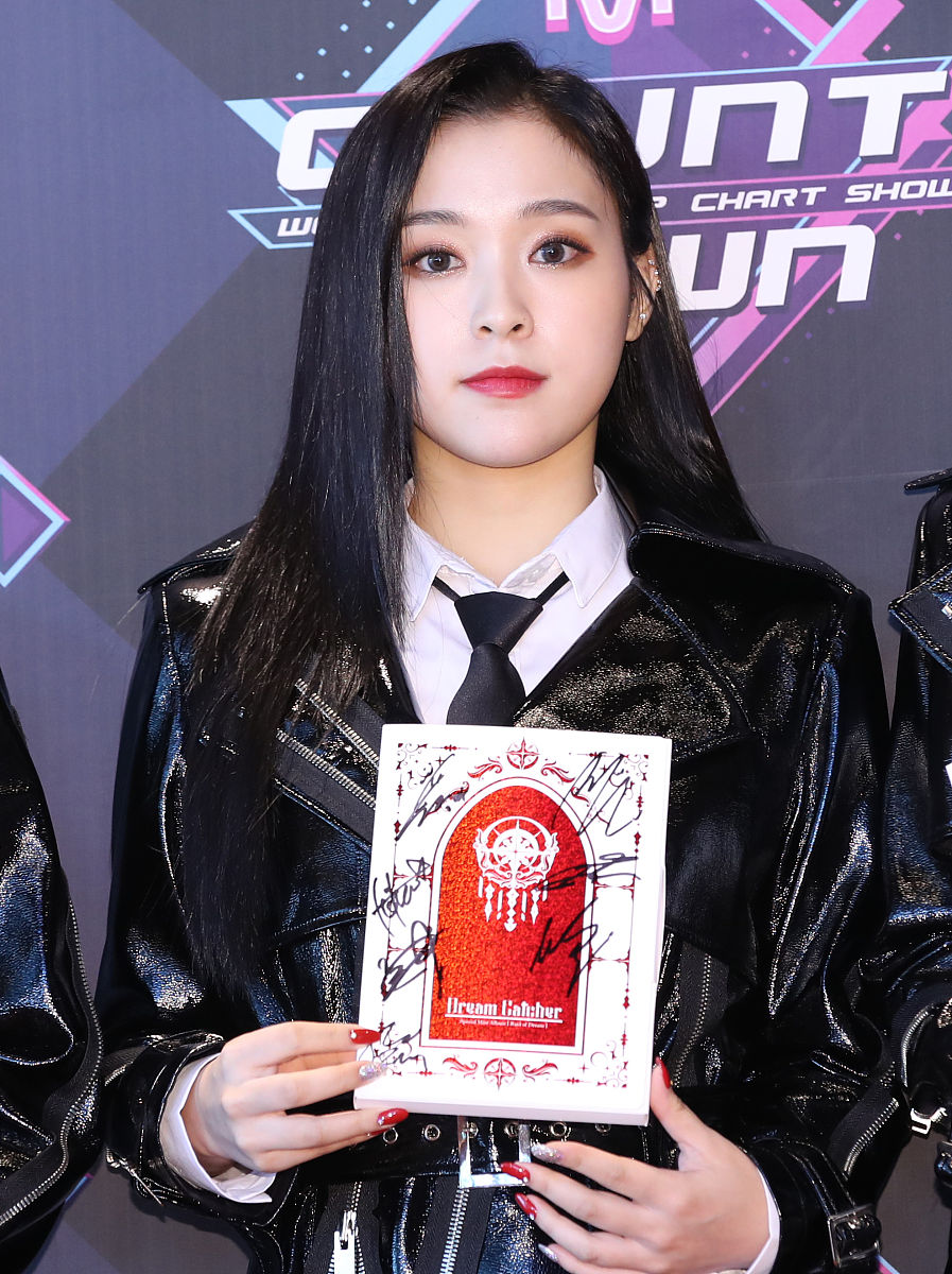2019年9月19日,韩国首尔,明星参加《m! countdown》节目彩排.(=1)   =